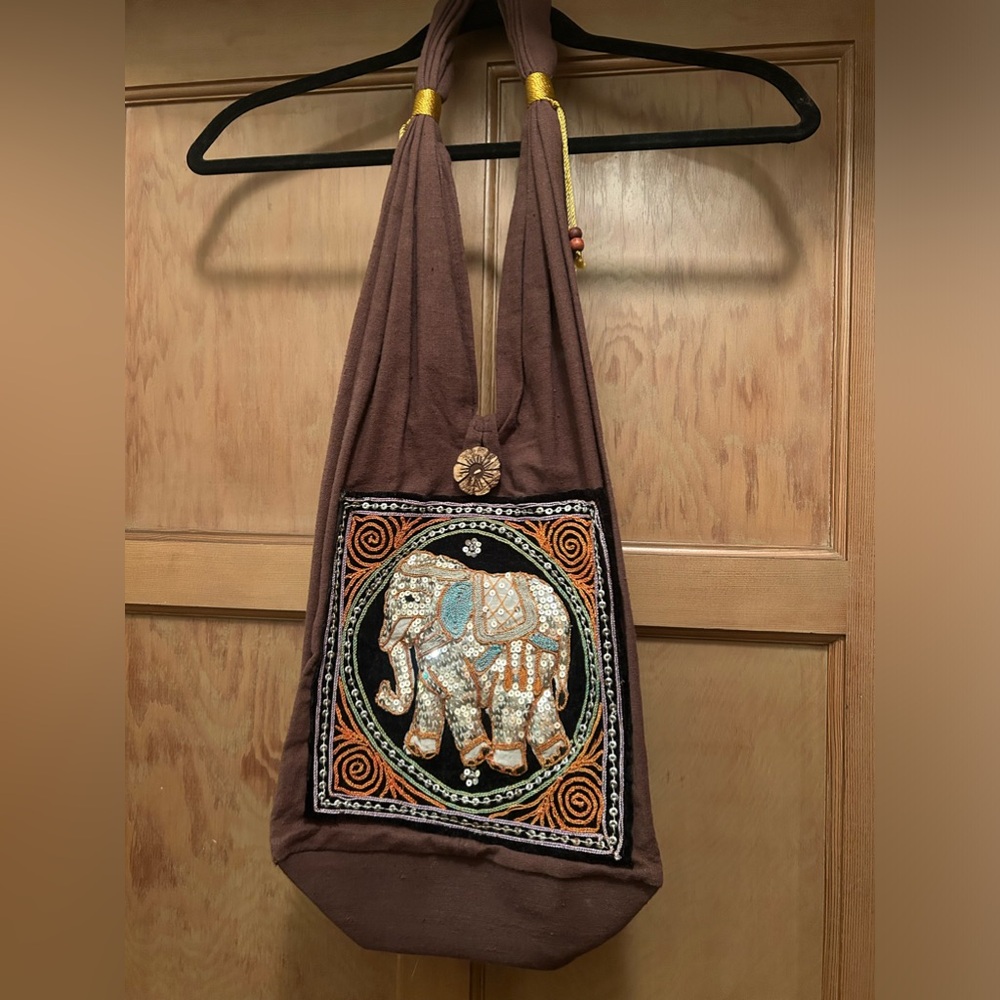 Y2K 2000’s Thai elephant purse sequin embroidered